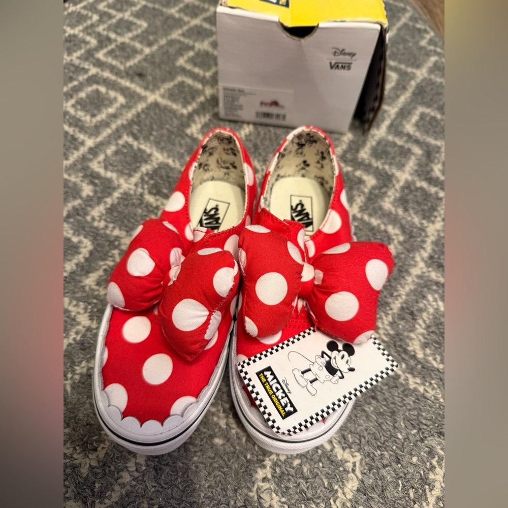 Kids’ Minnie Mouse VANS